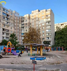 Купить квартиру 3 комн., Тростянецкая Ул., Дарницкий район, Киев