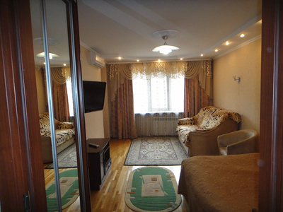 Однокомнатная квартира посуточно в Ивано-Франковске, ул. Вагилевича, 3 — 357579358
