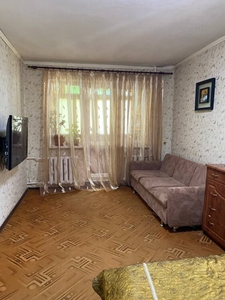 Продам 1х кімнатну квартиру біля парку Горького!