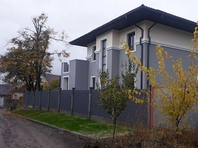 Продам будинок 220 кв. м, Олексіївка, метро Олексіївська 10 хв.