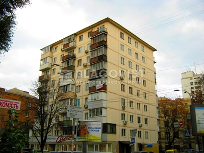 Трехкомнатная квартира Леси Украинки бульв. 15а в Киеве A-114909