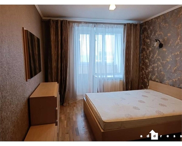 Снять 3-комнатную квартиру ул. Хмельницкая 10, в Киеве на вторичном рынке за 424$ на Address.ua ID57415397