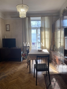 Продам 3 комнатную квартиру, Большая Васильковская, 132, метро Лыбедская.