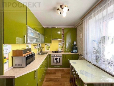 Продам 1 кімн. квартиру 40м2 з євроремонтом вул. Ковпака (р-н 22 Школи).