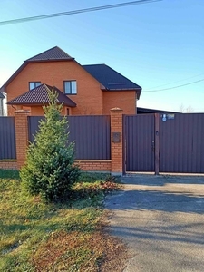 Продам отличный дом в селе Рожны, Броварского р-на 199000у.е. торг.