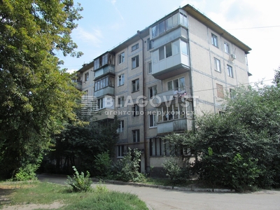 Трехкомнатная квартира ул. Героев Севастополя 14 в Киеве R-58010
