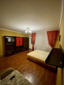 2-х комнатная квартира с евроремонтом на Позняках