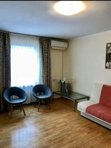 Уютная 2-к квартира, в центре Киева, Печерский р-н, метро Печерск
