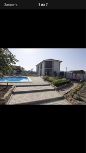 Дом с бассейном у черного моря