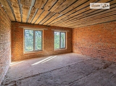 Продажа 2 этажного дома с подвалом и участком на 2 сотки, 180 кв. м, 3 комнаты, на ул. Римского-Корсакова