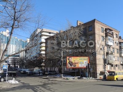 Трехкомнатная квартира долгосрочно ул. Белорусская 30 в Киеве R-54998 | Благовест
