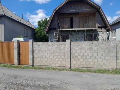 Продажа домов Дома, коттеджи 117 кв.м, Закарпатская область, Мукачевский р-н, Страбичово