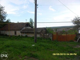 Продам участок с домом под реконструкцію в г. Березовка